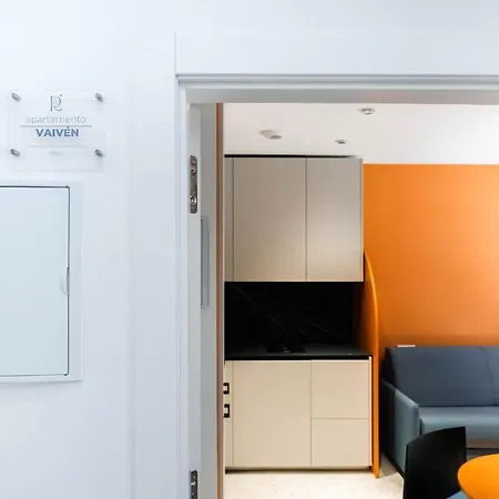 El Reloj Aparthotel 4*