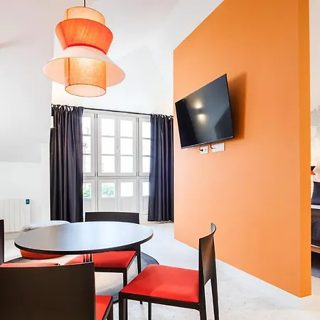 El Reloj Aparthotel